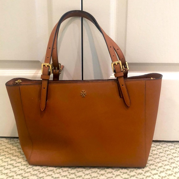 Tory Burch Handbags - Tory Burch Purse